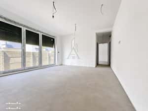 Apartament cu 3 camere, curte de 100mp, in Giroc