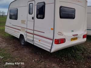 Vând rulota STERLIG,mica și ușoară. — miniatura 3