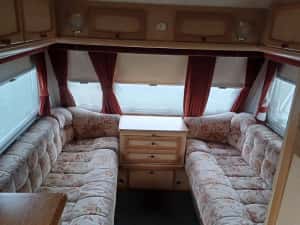 Vând rulota STERLIG,mica și ușoară. — miniatura 4