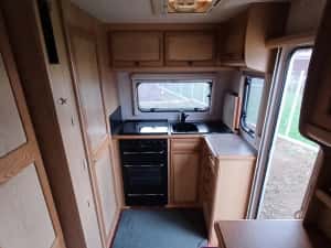 Vând rulota STERLIG,mica și ușoară. — miniatura 6