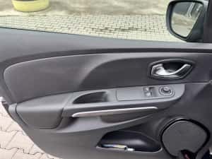 Renault Clio /// Euro 6 /// 2015 /// Apple car play /// Camera spate — miniatura 7