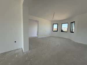 De vanzare Casa cu 3 Dormitoare/Semifinisata Teren 6.5Ari — miniatura 2