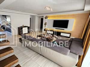 Penthouse modern cu 165 mp utili și 50 mp terasă,  Calea Cisnadiei — miniatura 5