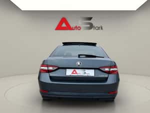 Skoda Superb 2.0 TDI DSG Laurin & Klement — miniatura 6