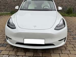 Tesla Model Y SUV Second-Hand de Vânzare — miniatura 5