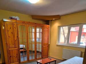 Inchiriez Apartament 2 camere in Zona Kiriac — miniatura 5