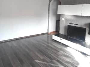 Vând apartament cu , 3 camere etajul 3,zona Sagului -Turist — miniatura 2