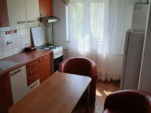 Apartament 2 camere mobilat in zona rovine — miniatura 2