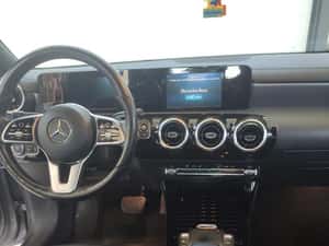 Mercedes-Benz CLA 200 Shooting Brake — miniatura 5