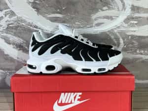 Nike Air Max Plus TN Black White