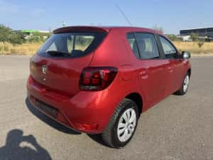 Dacia Sandero 1.5 Diesel *2017* Euro 6 / Led — miniatura 4