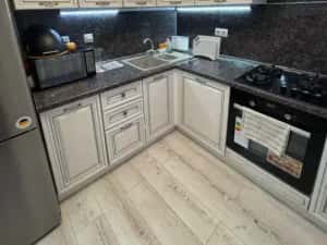 Ofer spre inchiriere garsoniera in zona Dristor — miniatura 3