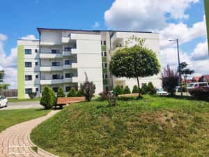 Ap 2 cam, decomandat, baie cu geam, incalz pardoseala, etaj 1 — miniatura 3