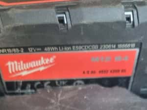 Milwaukee M12 CHZ Fierastrau Vulpe 2023 — miniatura 6