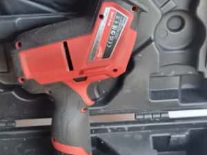 Milwaukee M12 CHZ Fierastrau Vulpe 2023 — miniatura 9