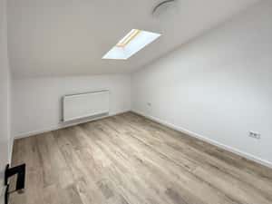 Apartament 3 camere,Spatios- de vânzare – 70.000 € — miniatura 5