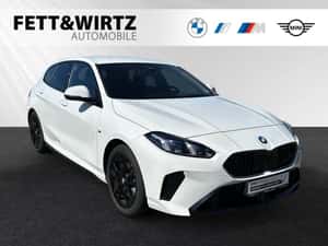 BMW 123 Berlină - 23.496 km, 218 cp, 2025 — miniatura 1