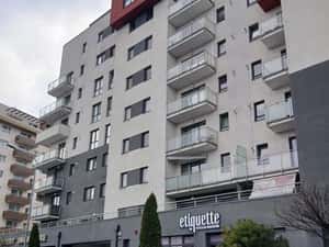 Garsoniera de inchiriat Tractoru Maurer zona coresi