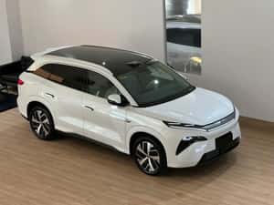 BYD TANG Hibrid SUV Second-hand în Timișoara — miniatura 1