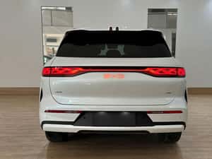 BYD TANG Hibrid SUV Second-hand în Timișoara — miniatura 7