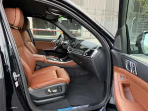 BMW X5 M-PAKET PRO 2025 Individual Grila Iluminata Suspensie Lift 48.000Km Primul Propietar — miniatura 7
