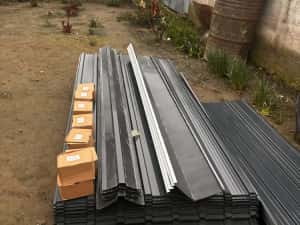 Tablă cutată gri si maro