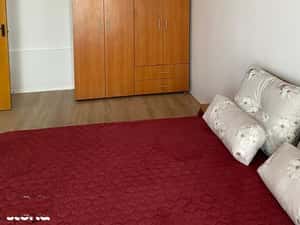 Garsoniera Timpuri Noi mobilata 42 mp AC etaj 2 bloc 1992 balcon — miniatura 3