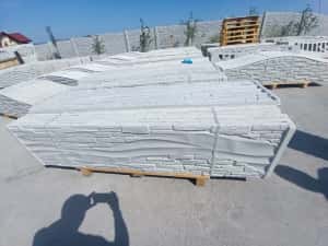 Gard din placi de beton — miniatura 3