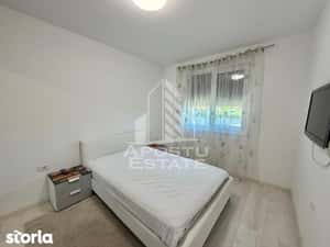 Apartament cu 2 camere, de inchiriat, loc de parcare, Giroc — miniatura 6
