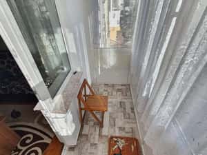 ZAMCA INTRARE- ZONA CATEDRALEI- 2 camere mobilate si utilate — miniatura 1