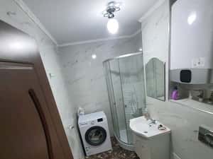 ZAMCA INTRARE- ZONA CATEDRALEI- 2 camere mobilate si utilate — miniatura 6