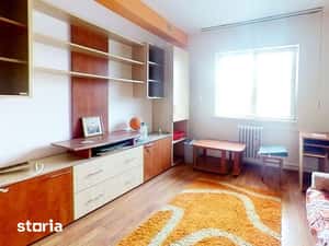 Garsoniera Tractorul renovata langa piata — miniatura 5