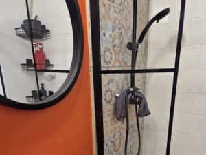 Zona Circumvalațiunii-amenajat frumos, mobilat și utilat — miniatura 9