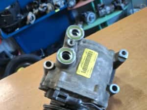 Compresor aer condiționat Ford Fiesta 1.4 1.5 1.6 — miniatura 3