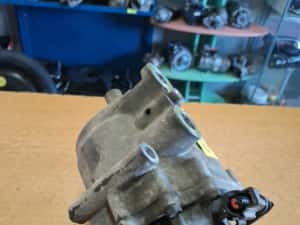 Compresor aer condiționat Ford Fiesta 1.4 1.5 1.6 — miniatura 4