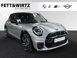 MINI John Cooper Works Berlină 2025, 10.600 km