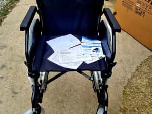 Carut cu rotile pentru persoane cu dizabilități sau handicap Nouu — miniatura 9