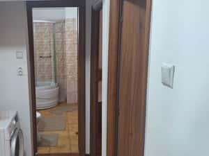 inchiriez apartament 3 camere Brancoveanu metrou — miniatura 6