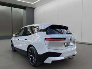 BMW iX SUV second-hand de vânzare — miniatura 3