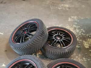 .Vind un set jante dotz pe 17.
