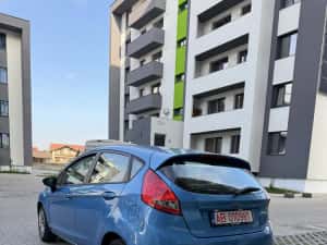 Ford Fiesta 2011 benzina — miniatura 2