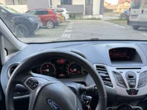 Ford Fiesta 2011 benzina — miniatura 6