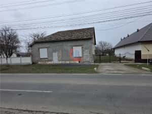 Proprietate cu poten #539;ial investi #539;ional #238;n Pischia 190 mp utili, teren 1000 mp