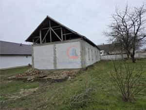 Proprietate cu poten #539;ial investi #539;ional #238;n Pischia 190 mp utili, teren 1000 mp — miniatura 5