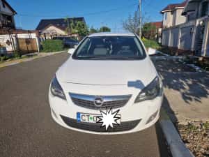 Opel Astra J 2.0 CDTI 118kw 2010 — miniatura 2