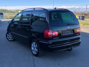 VW Sharan an fabricatie 2008 motor 2.0tdi 140cp climatronic navigatie piele trapa — miniatura 3