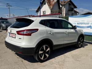 Nissan Qashqai 2016 Diesel 240.463 km — miniatura 4
