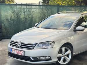 Vând Volkswagen Passat B7 Highline, an fabricație 2012