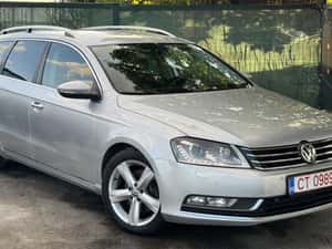 Vând Volkswagen Passat B7 Highline, an fabricație 2012 — miniatura 2