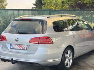 Vând Volkswagen Passat B7 Highline, an fabricație 2012 — miniatura 3